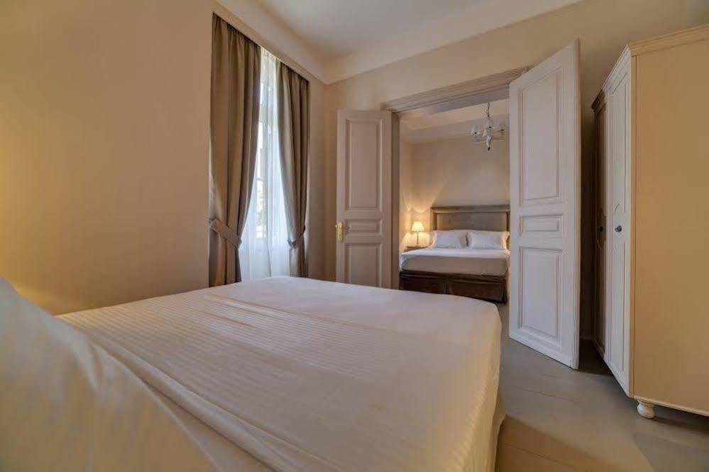 Home & Art Suites أثينا المظهر الخارجي الصورة