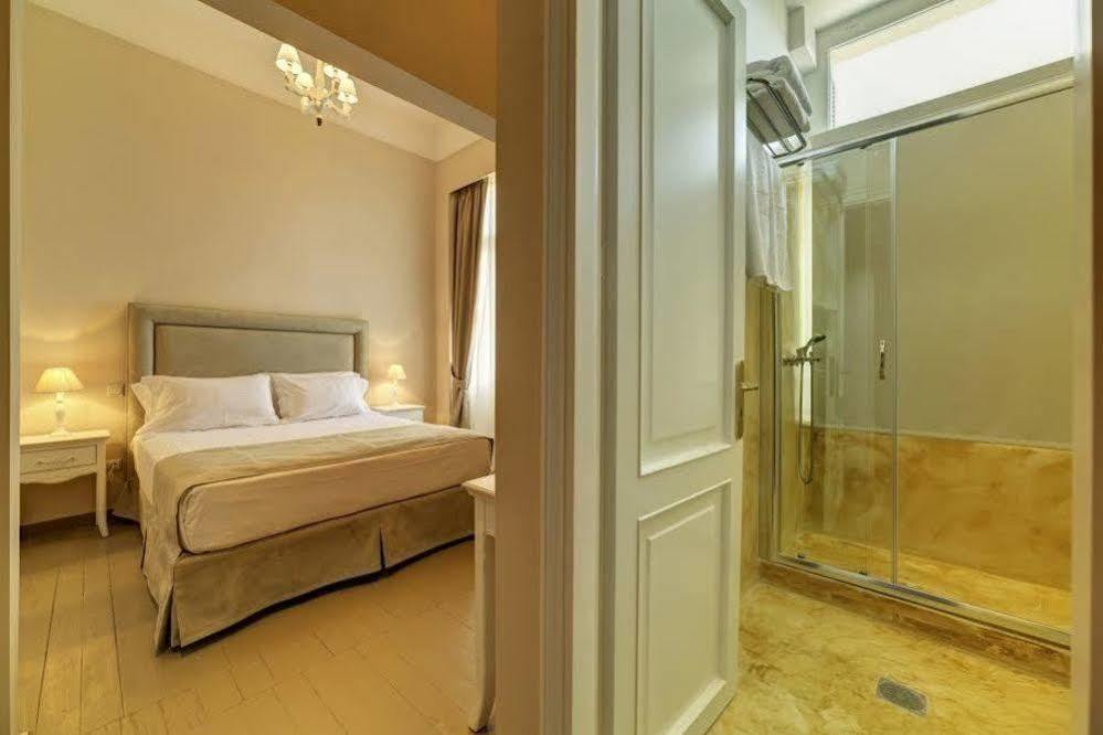 Home & Art Suites أثينا المظهر الخارجي الصورة