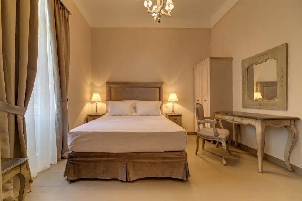Home & Art Suites أثينا المظهر الخارجي الصورة